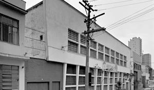 Edifício Industrial à Rua Salvador Leme
